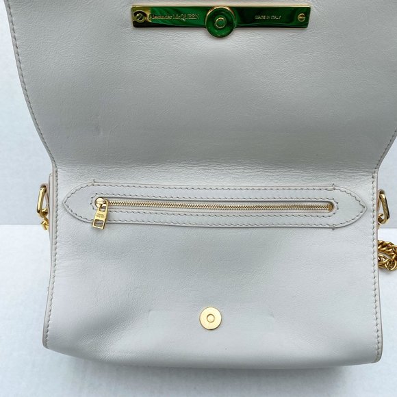 Alexander McQueen The Story Whipstitch Leather Bag - Picture 14 of 16